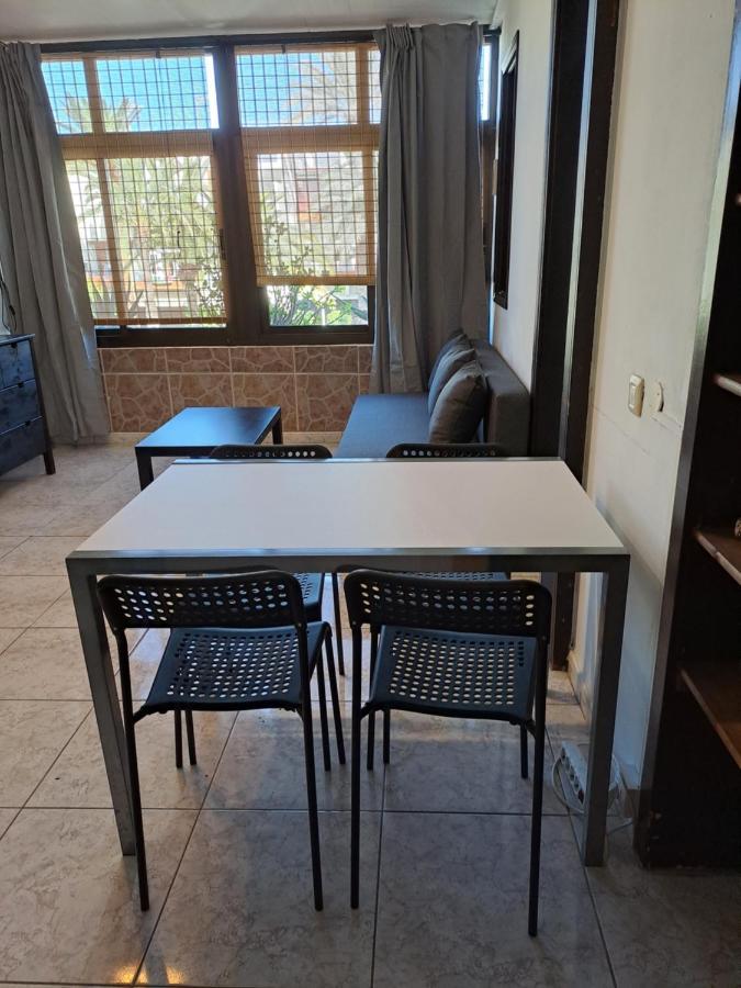 Primavera Appartement Tot 7 Personen Ideaal Voor Backpackers Arona  Dış mekan fotoğraf