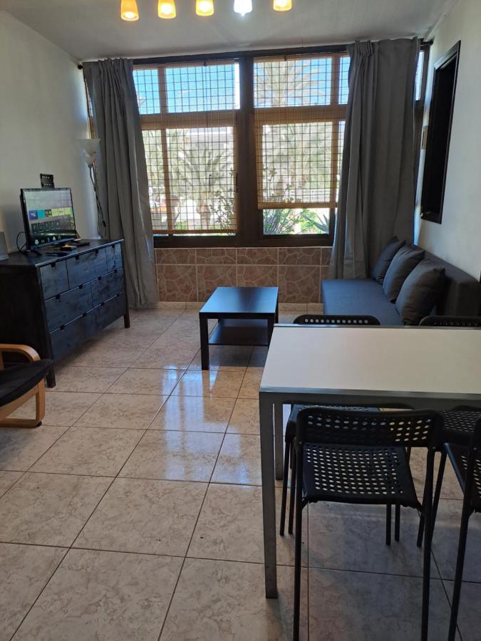 Primavera Appartement Tot 7 Personen Ideaal Voor Backpackers Arona  Dış mekan fotoğraf