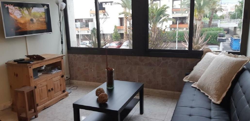 Primavera Appartement Tot 7 Personen Ideaal Voor Backpackers Arona  Dış mekan fotoğraf